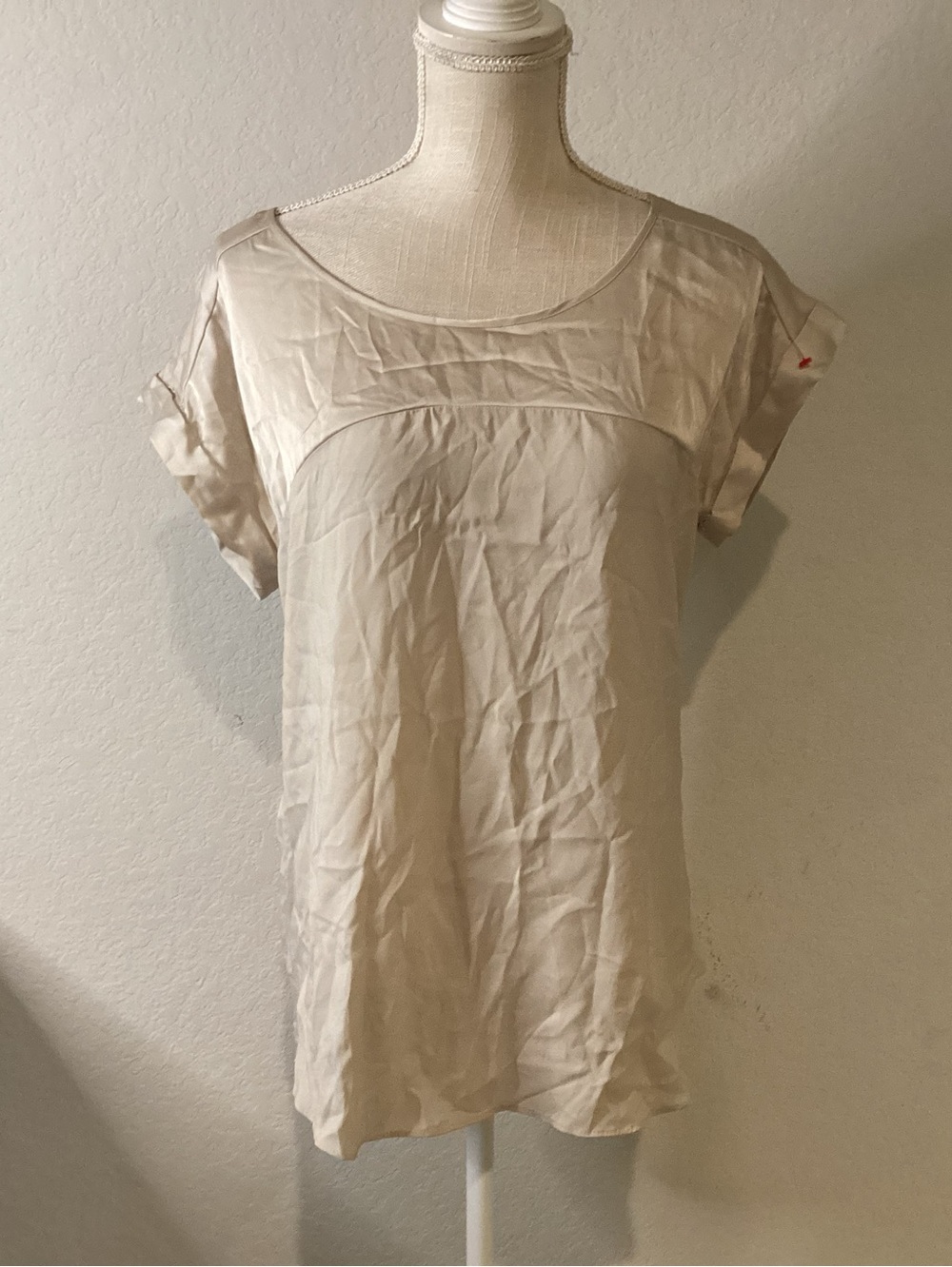 Express Cream Short Sleeve Scoop Neck Top